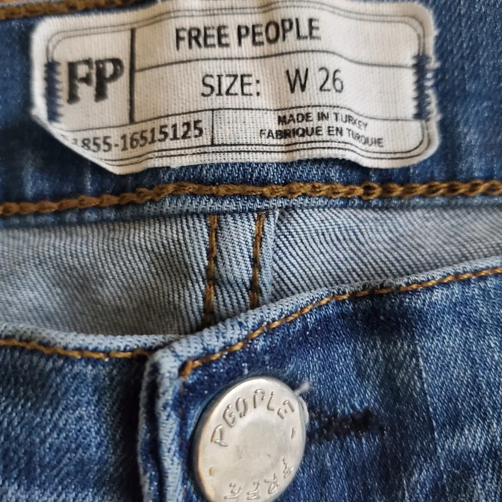 Free People Jeans Womens Size 26 Blue‎ Distressed Skinny Denim Womens